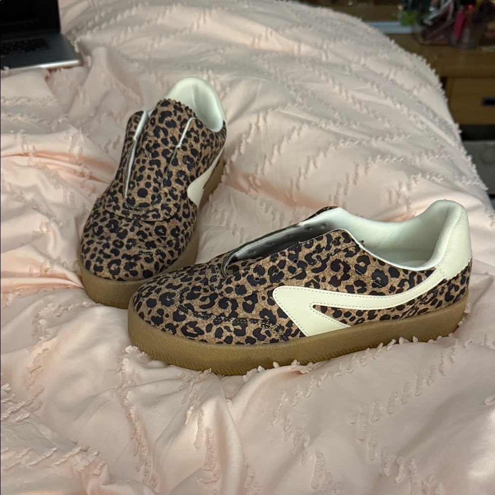 brand new never worn cheetah print sneakers size 9